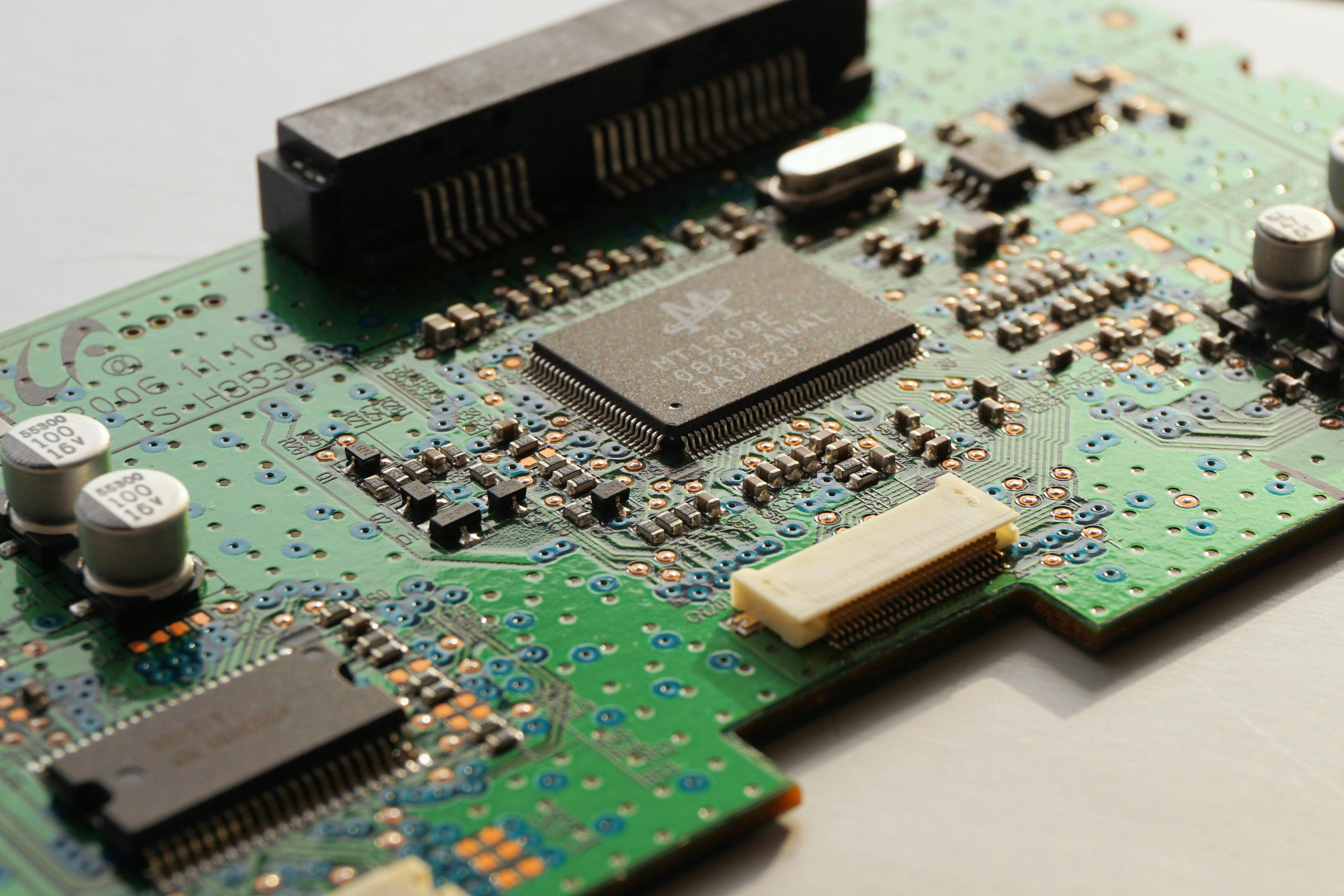 Why Water Is Critical in PCB Manufacturing — and How to Get It Right